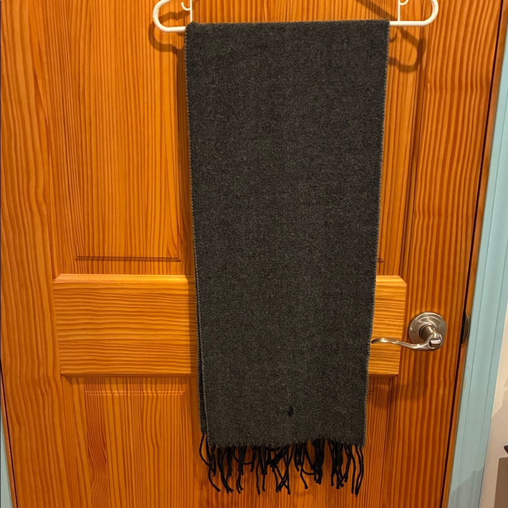 Thanksgiving sales🎉Polo by Ralph Lauren Dark Gray Scarf$29
